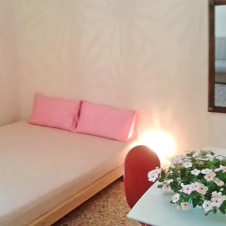 فندق مبيت وإفطار Casa Romantica 3*